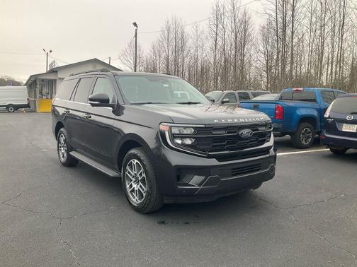 PHY 2026 Ford Expedition Active