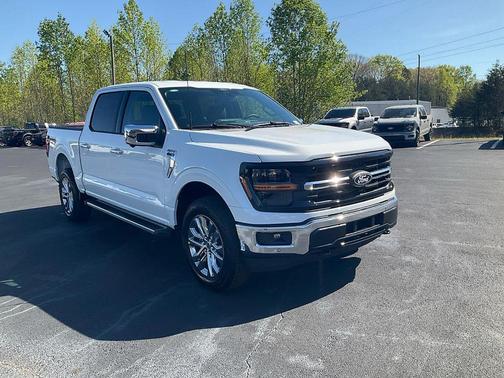 Oxford White 2026 Ford F-150 XLT
