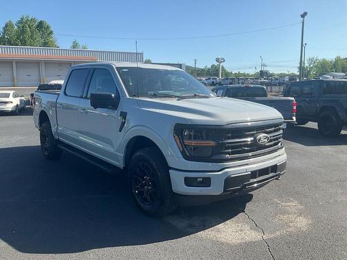 Avalanche 2026 Ford F-150 XLT