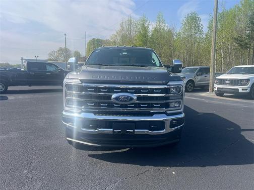 2025 Ford F-350 Lariat Super Duty