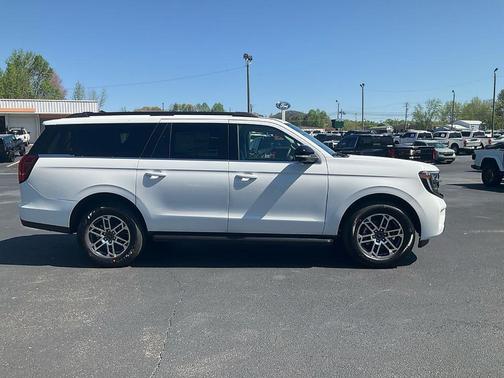 PYZ 2026 Ford Expedition Max Active