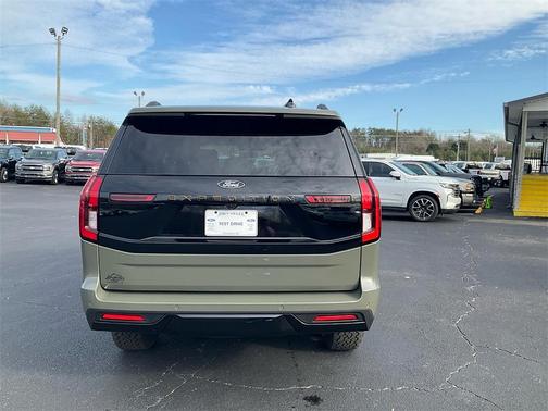 2025 Ford Expedition Tremor