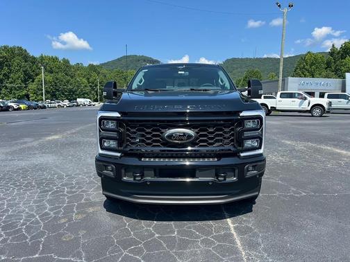 2025 Ford F-350 Lariat Super Duty