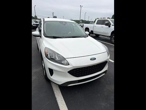 White Metallic 2020 Ford Escape SE