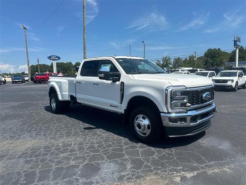 2025 Ford F-350 Lariat Super Duty