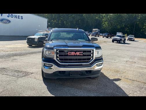 Onyx Black 2017 GMC Sierra 1500 SLE