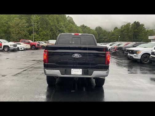 Agate Black Metallic 2026 Ford F-150 XLT
