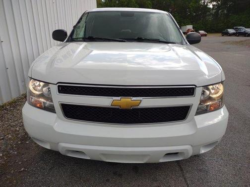 Photo 2 of 35 of 2013 Chevrolet Tahoe Special Services