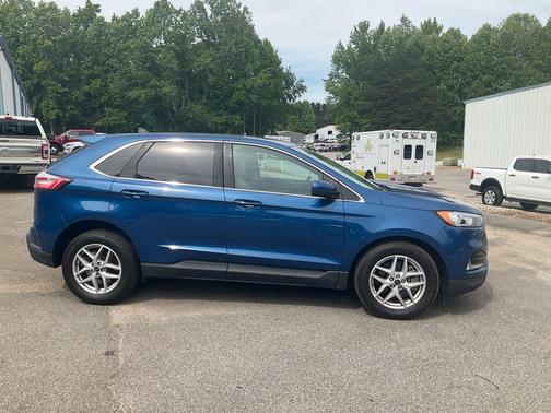 Blue Metallic 2021 Ford Edge SEL