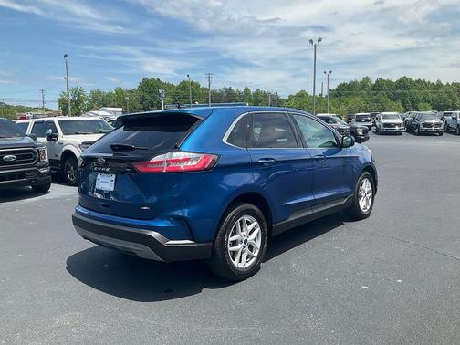 Blue Metallic 2021 Ford Edge SEL