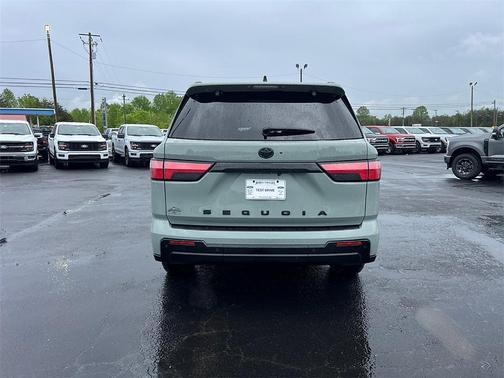 2024 Toyota Sequoia Platinum