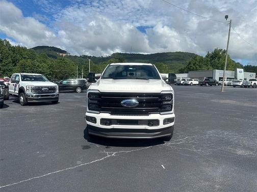 2025 Ford F-250 Platinum