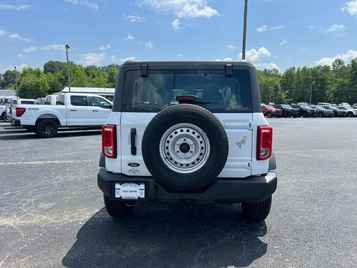 2025 Ford Bronco Base