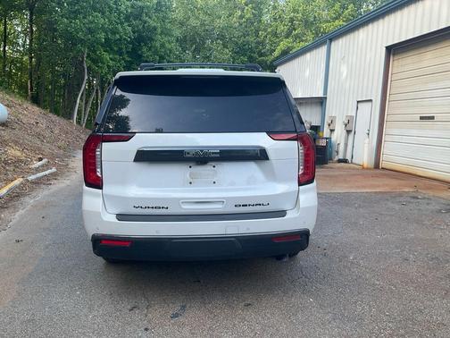 White Frost Tri-Coat 2024 GMC Yukon Denali Ultimate