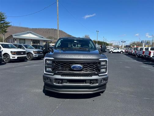 2025 Ford F-250 XL