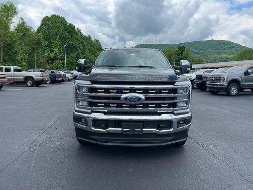 2025 Ford F-350 Lariat Super Duty