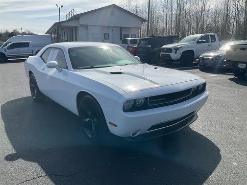 2014 Dodge Challenger SXT