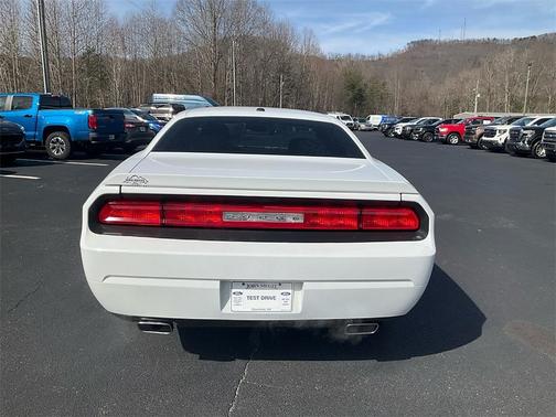 2014 Dodge Challenger SXT