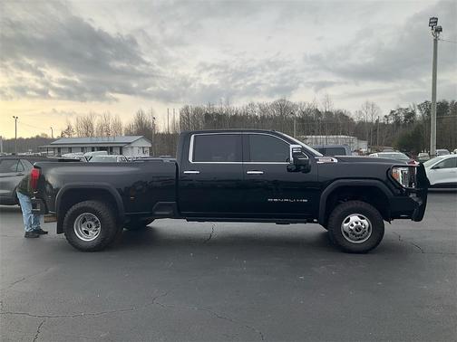 2022 GMC Sierra 3500 Denali
