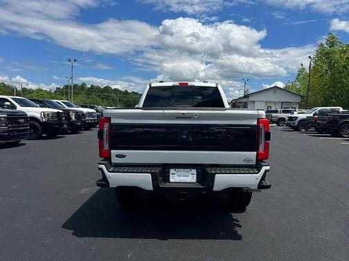 2025 Ford F-250 Platinum