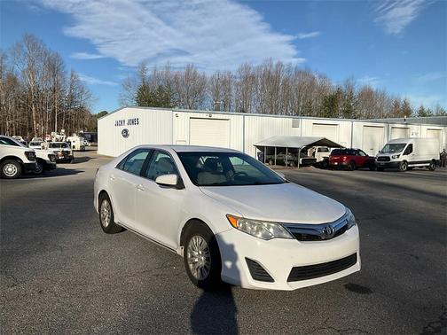 2013 Toyota Camry LE