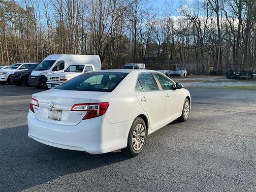 2013 Toyota Camry LE