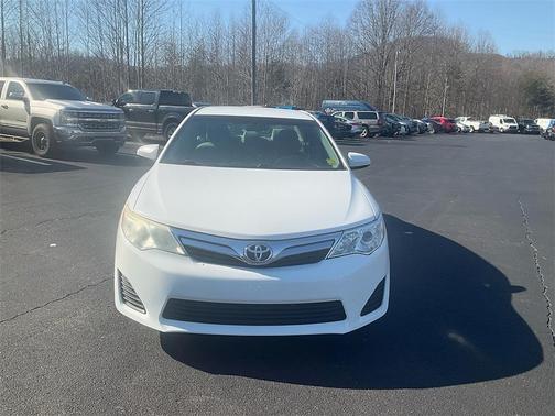 2013 Toyota Camry LE