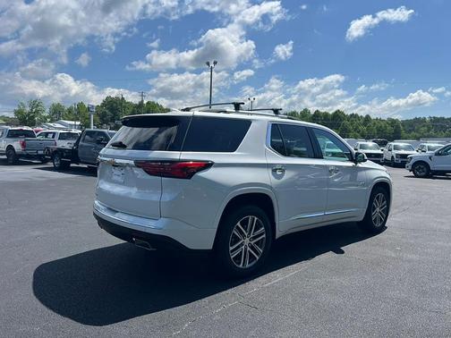 2023 Chevrolet Traverse High Country
