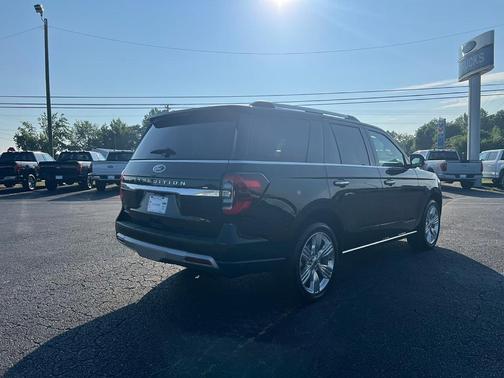 2024 Ford Expedition Platinum