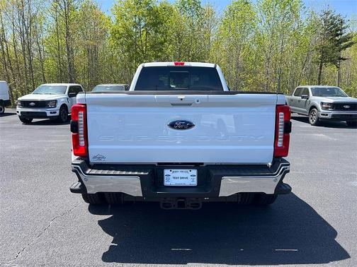 2025 Ford F-350 Lariat Super Duty