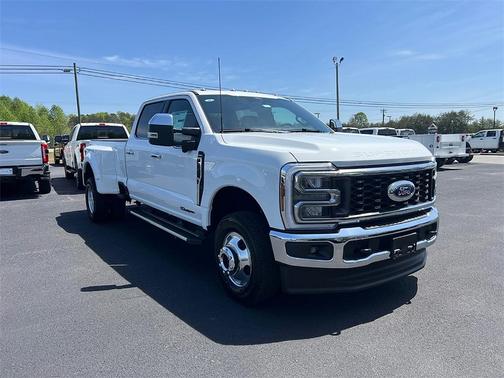 2025 Ford F-350 Lariat Super Duty