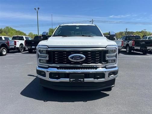 2025 Ford F-350 Lariat Super Duty
