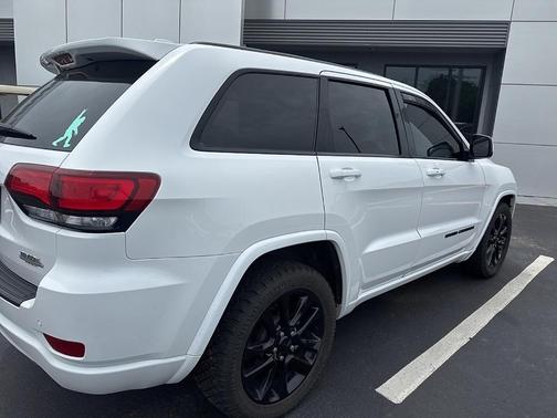 2021 Jeep Grand Cherokee Laredo X