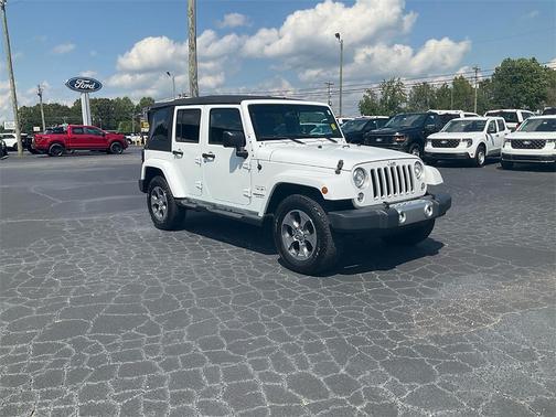2017 Jeep Wrangler Unlimited Sahara