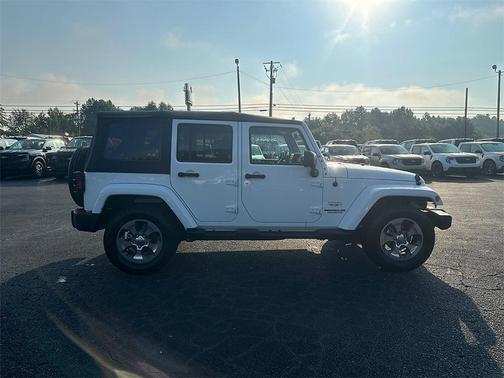 2017 Jeep Wrangler Unlimited Sahara
