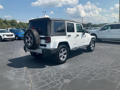 2017 Jeep Wrangler Unlimited Sahara