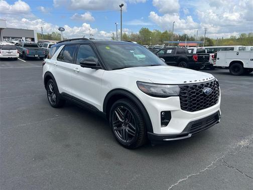 2025 Ford Explorer ST