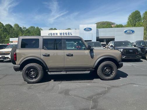 PT9 2026 Ford Bronco Big Bend