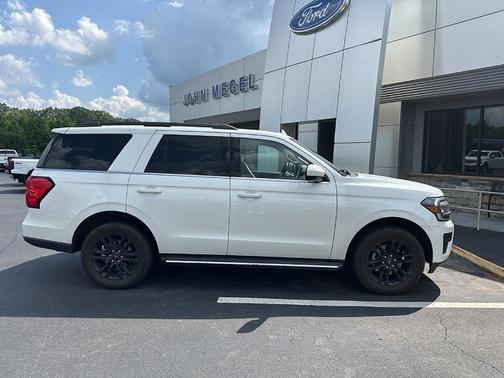 2023 Ford Expedition XLT