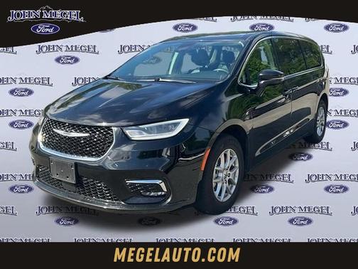 Diamond Black 2024 Chrysler Pacifica Touring-L