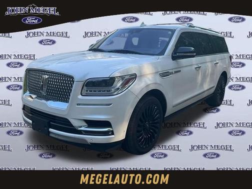 White Platinum Clearcoat Metallic 2018 Lincoln Navigator L Reserve