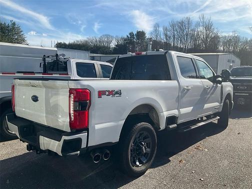 2024 Ford F-350 Lariat Super Duty
