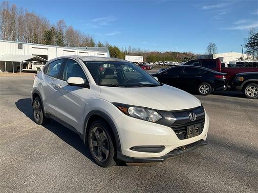 2017 Honda HR-V LX