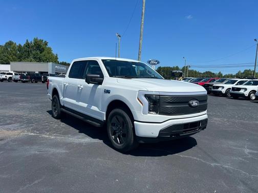2025 Ford F-150 Lightning Flash