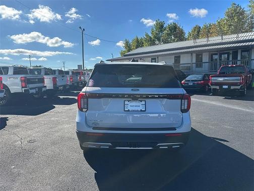 2025 Ford Explorer Active