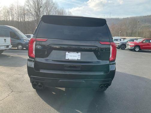 2024 GMC Yukon Denali Ultimate