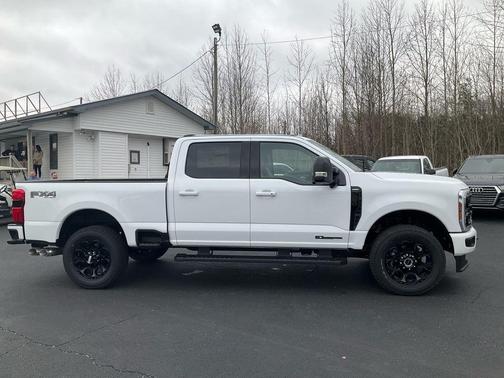 Oxford White 2026 Ford F-250 Lariat