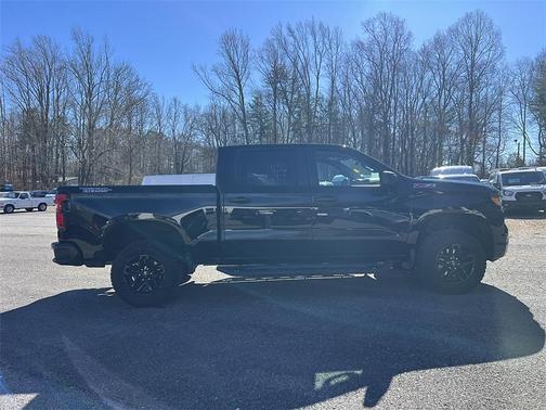 2024 Chevrolet Silverado 1500 Custom Trail Boss