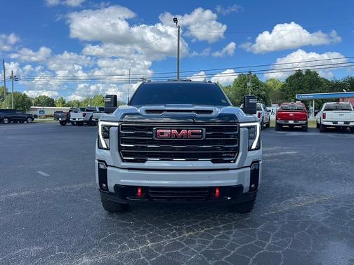 2025 GMC Sierra 2500 AT4