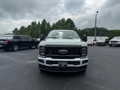 2025 Ford F-250 XL
